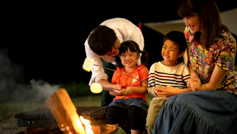 การใช้เวลาอยู่รอบกองไฟ